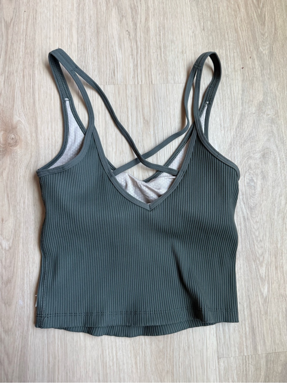 Vuori Rib Cross Back Ribbed Tank Green - Picture 2 of 4